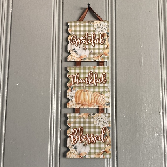 NWT- Beautiful Glittered Grateful ,Thankful, Blessed- Fall Pumpkin Decor Sign - Picture 6 of 14